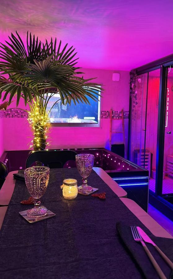 Bioty Chill & Spa Ле Блан-Менил Екстериор снимка